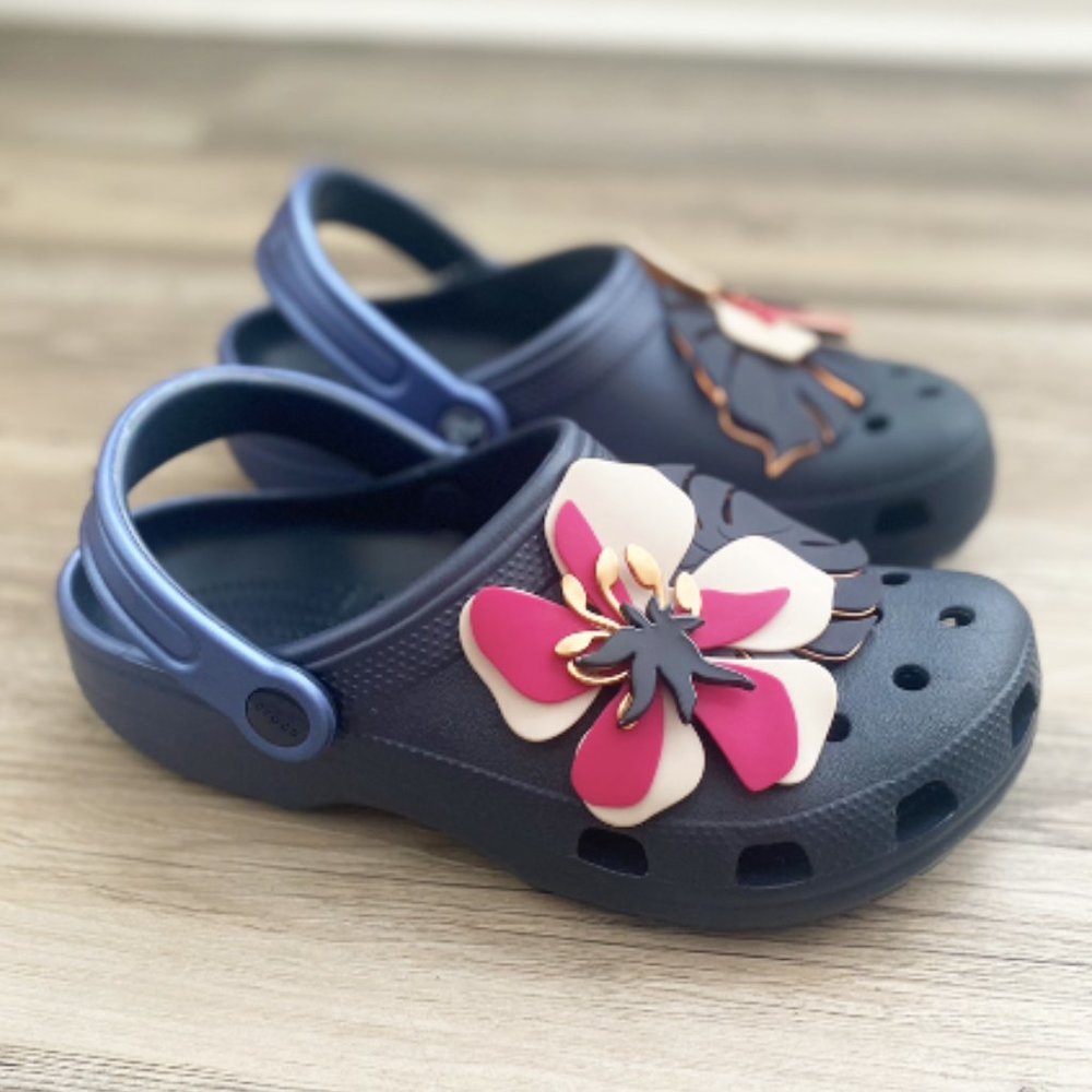 Crocs Classic Botanical Floral Clog 7 NWT